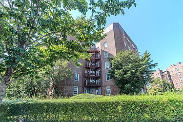 902 Ocean Parkway, #3F