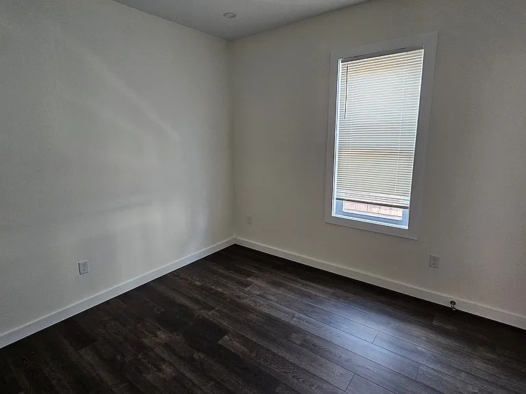 80 Adams St #3 — Photo 8