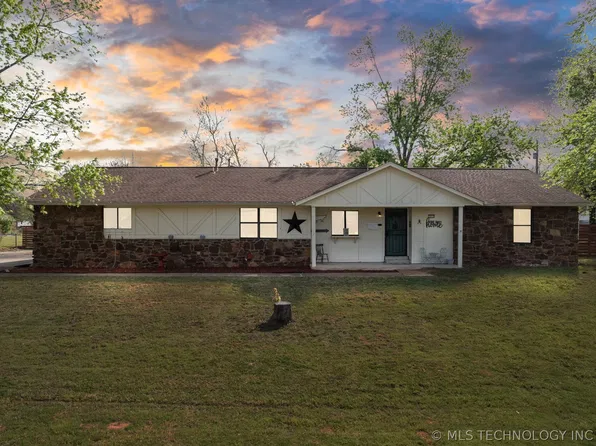 1833 S 148th Ave W, Sand Springs, OK 74063