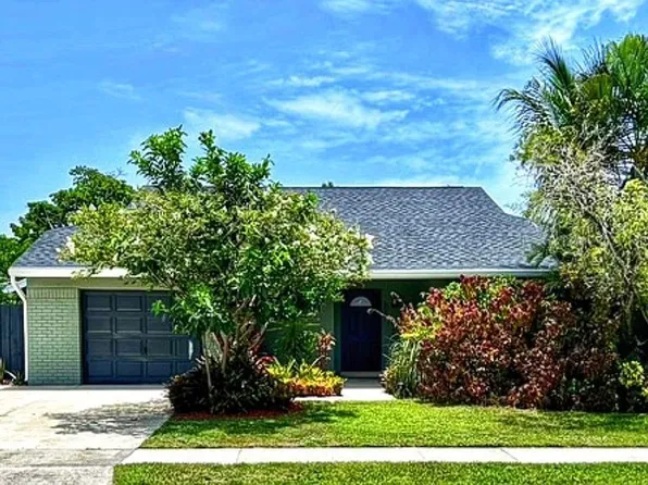 600 NW 10th Ct, Boynton Beach, FL 33426