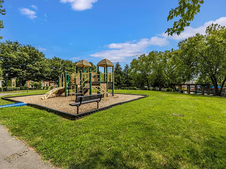 13205 Cloppers Mill Dr #D — Photo 23