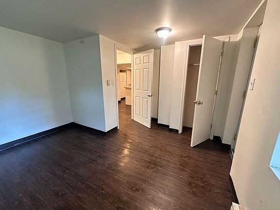 4th image of 544 Valley Rd #B