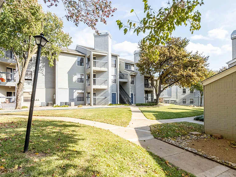 The Enclave At Arlington — Photo 29