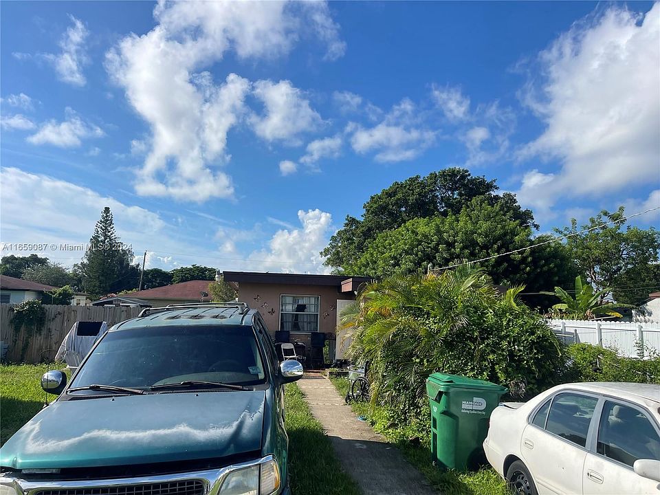 2nd image of 10260 SW 178th St