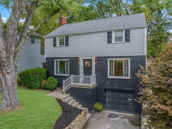 425 Salem Dr, Pittsburgh, PA 15243