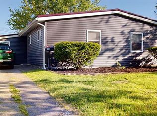 119 Marilyn Dr, Grand Island, NY 14072
