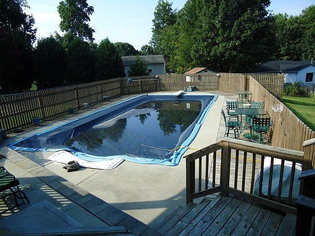 2nd image of 109 Thomas Ct