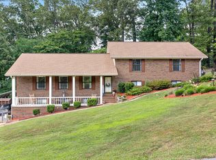 141 Dana Ln, Chickamauga, GA 30707