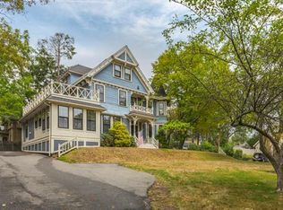 105 Pleasant St APT 1, Arlington, MA 02476