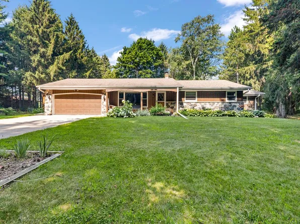 6775 Glacier DRIVE, West Bend, WI 53090