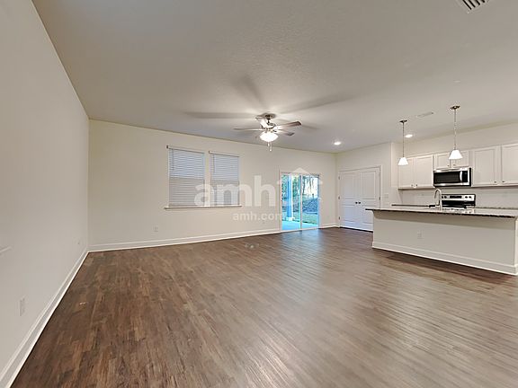 4th image of 1088 Tara Ln