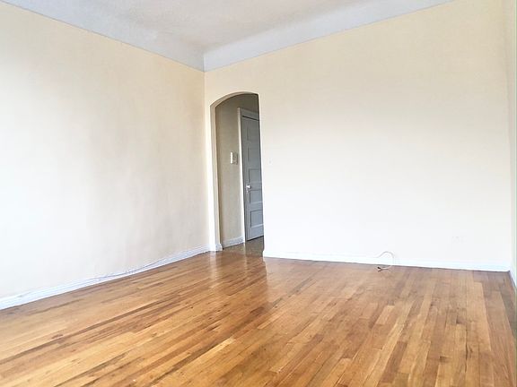 3rd image of 2 W 120th St APT 6F
