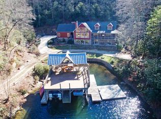 984 Limberlost Trl, Clarkesville, GA 30523