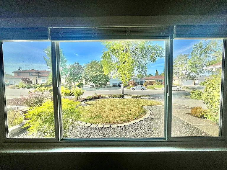 6610 Canterbury Ct — Photo 8