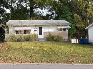 3588 Valleywood Dr, Saint Louis, MO 63114