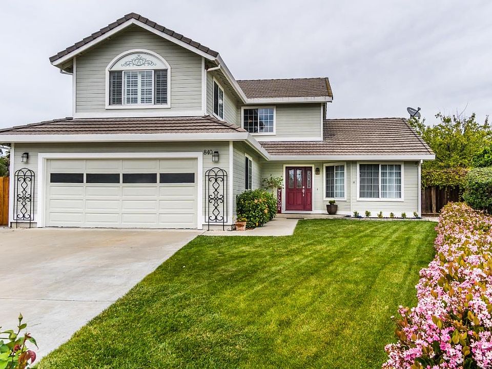 1st image of 840 Calais Dr