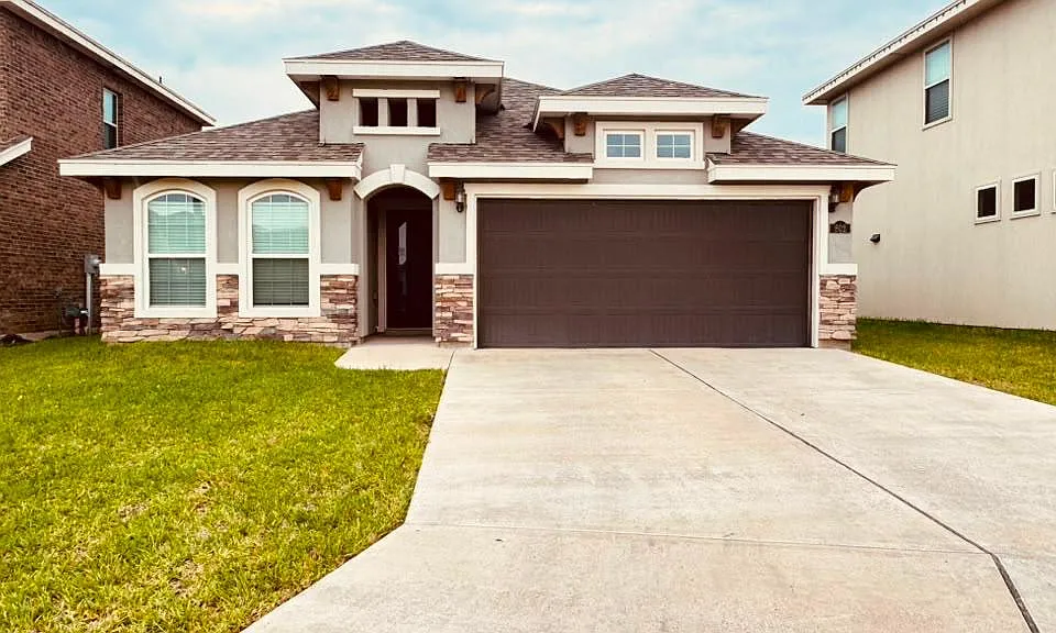602 S Tecate Dr