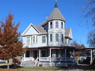 411 W Main St, Clinton, IL 61727