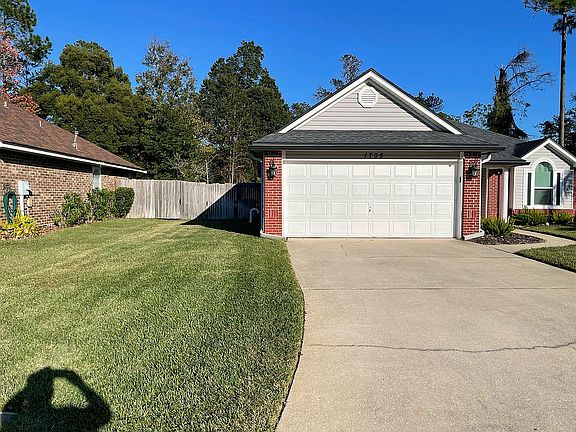 2nd image of 1705 Tall Tree Dr E