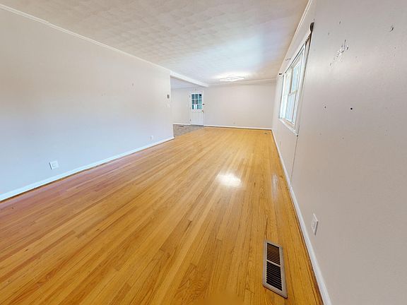 5th image of 765 Mimosa Dr NW