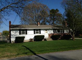 54 Taplow St, Warwick, RI 02889
