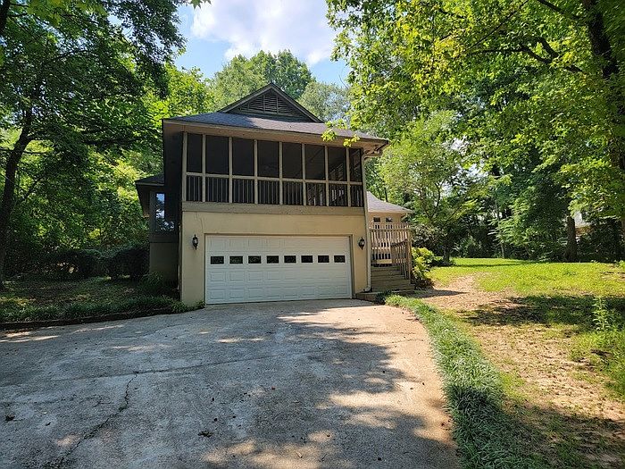 1st image of 4724 Woodbridge Dr