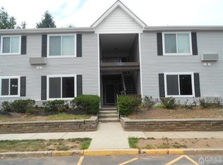 23 Norwich Pl #24, Somerset, NJ 08873