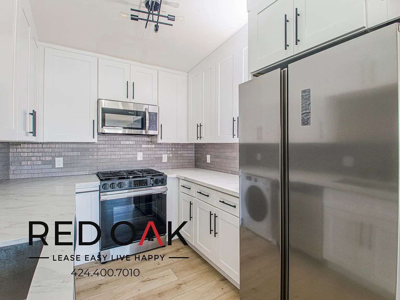Stylish One Bedroom with Quartz Countertops and In-Unit Laundry ~ In Garden Grove! — Photo 2
