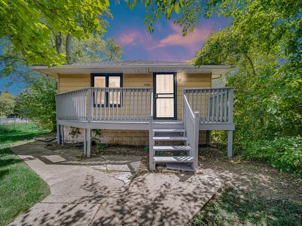 5391 Connecticut St, Merrillville, IN 46410