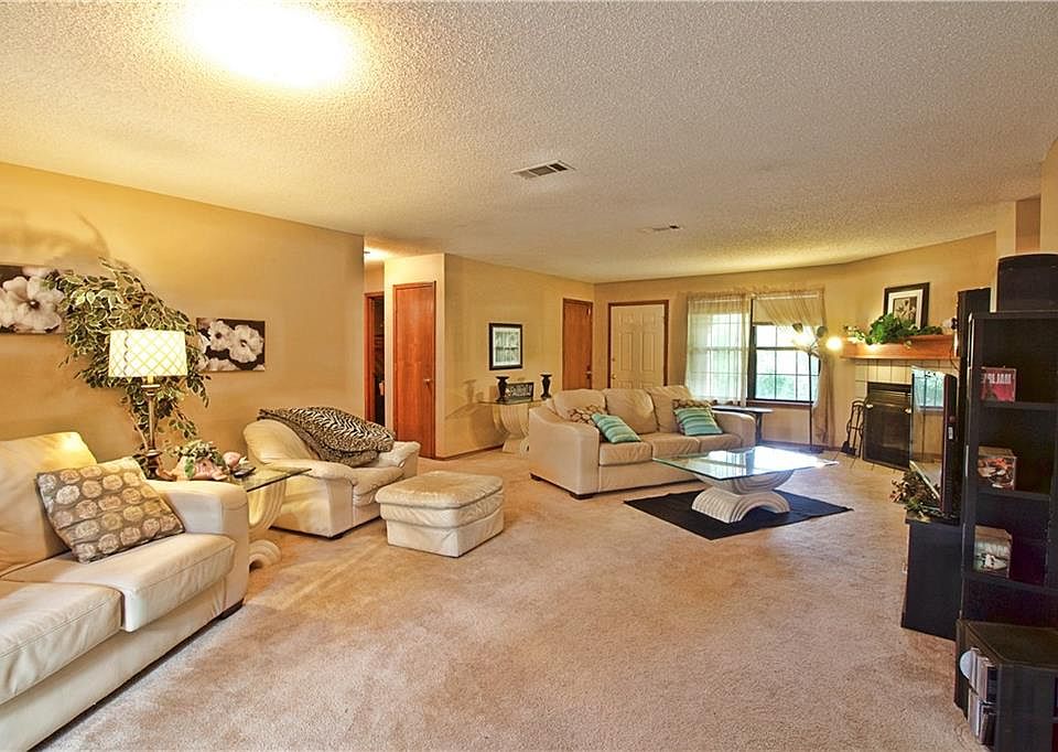 1st image of 41 Scalloway Dr