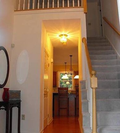 2-Story Foyer