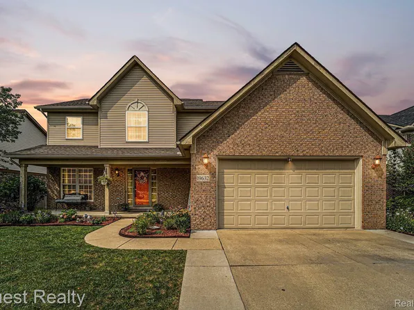 19632 Sexton St, Rockwood, MI 48173