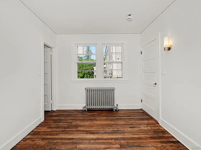 53 Cortlandt Ave — Photo 15