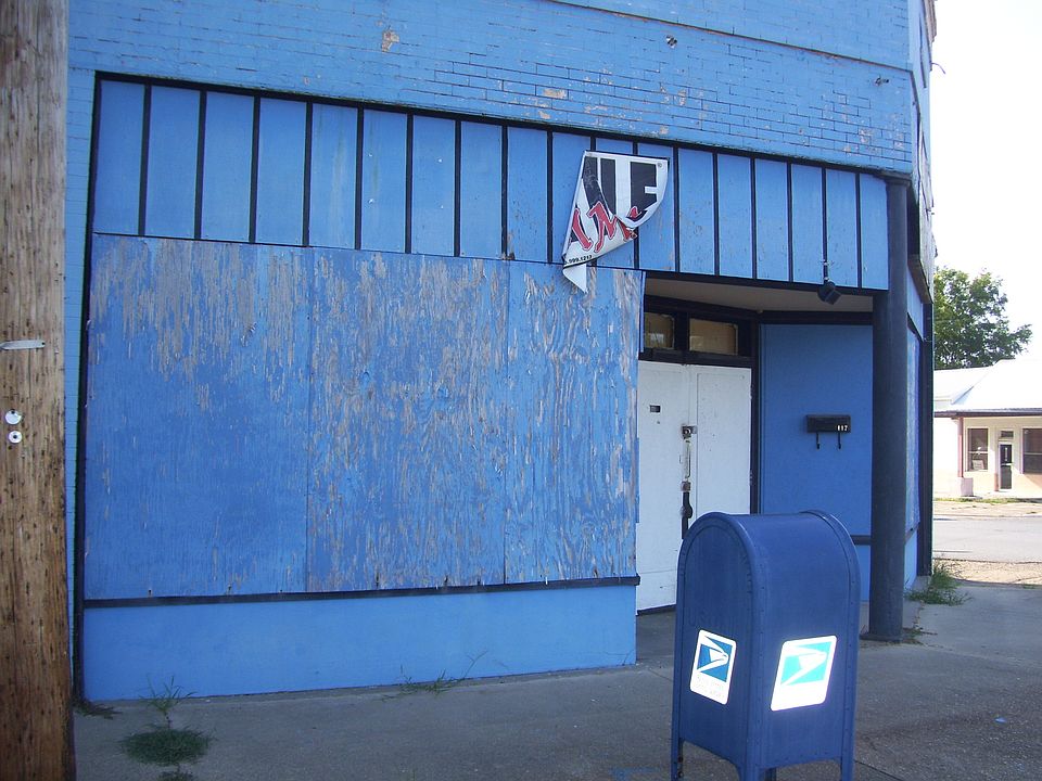 1st image of 117 N Connelly