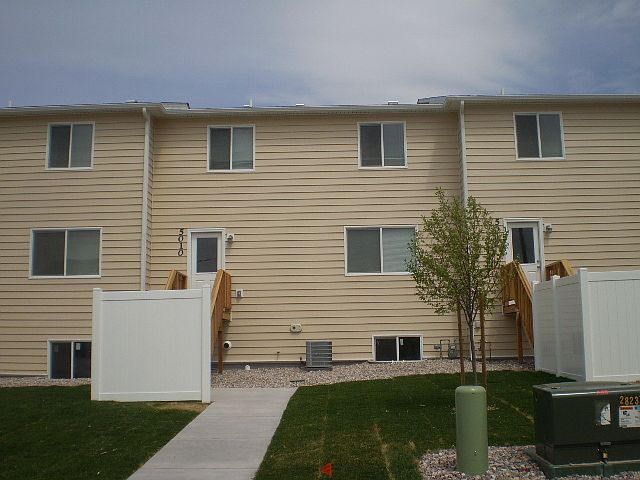 2nd image of 5010 Rock Springs St
