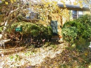 11 Black Walnut Dr, Coventry, RI 02816