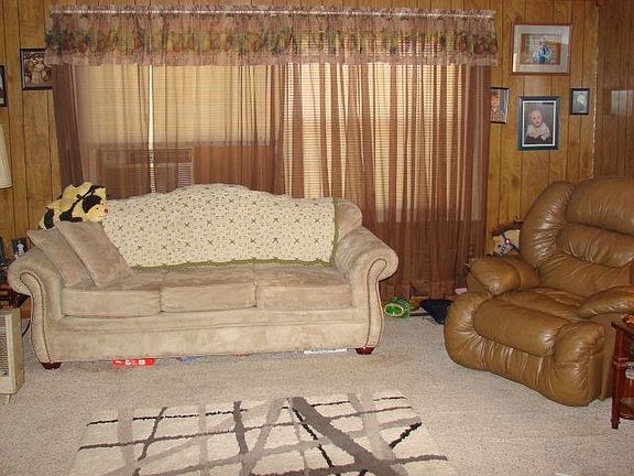 5th image of 630 Carlos Ln