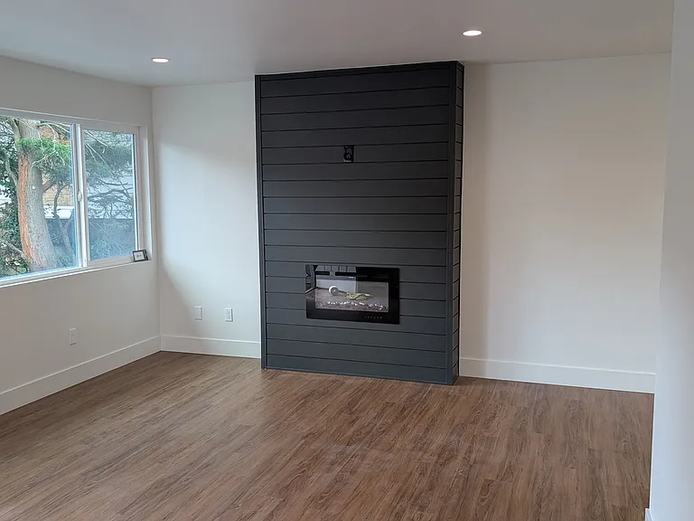 9251 25th Ave SW — Photo 4
