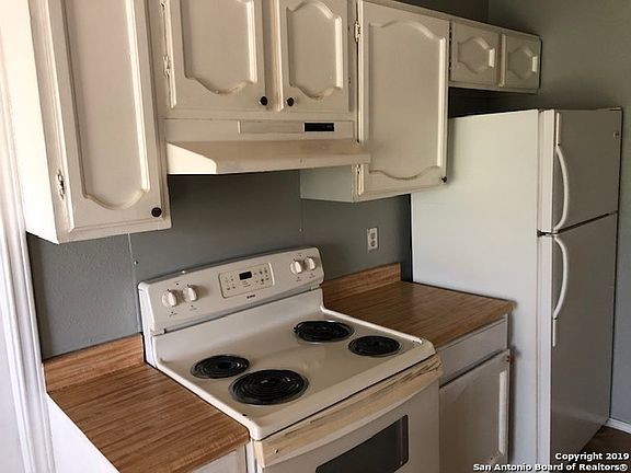 3rd image of 8719 Potlatch St