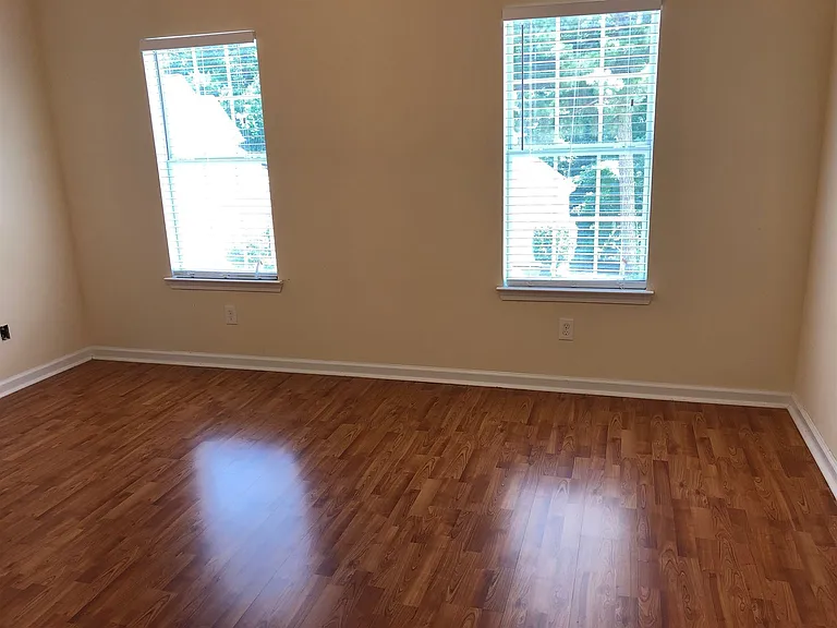 638 N Fairfield Dr — Photo 13