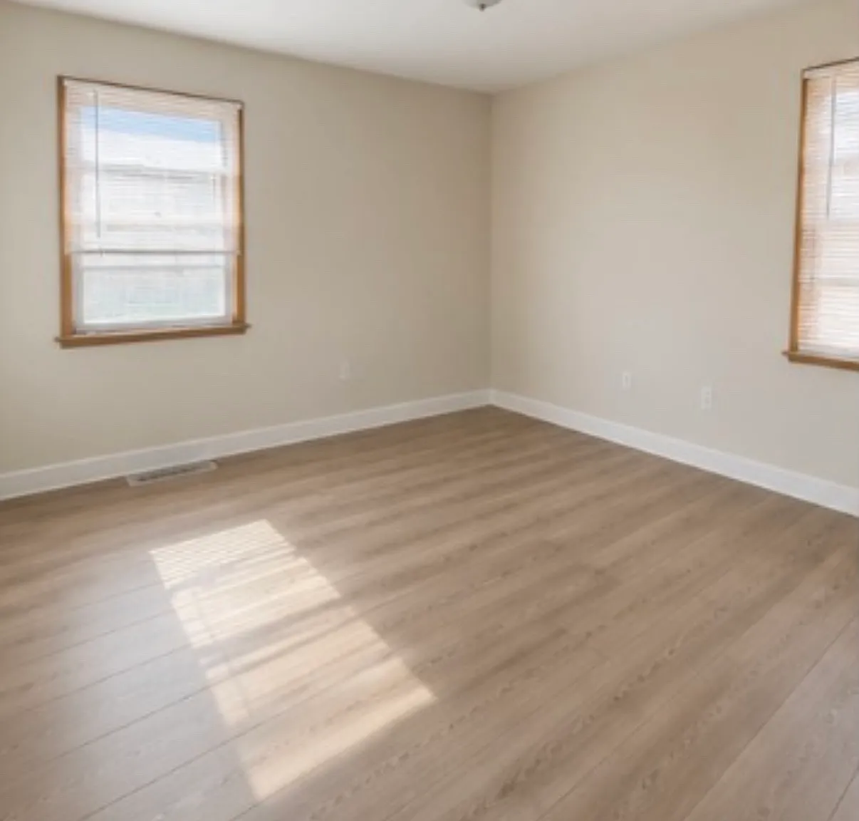 3 bed, 1250 sqft, $2,550 — Photo 4