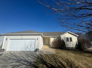403 Runyan Ave, Dodge City, KS 67801