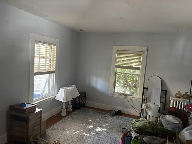 56 Hawthorne Ave #1