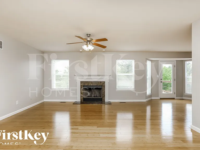 121 Brookfield Blvd — Photo 4
