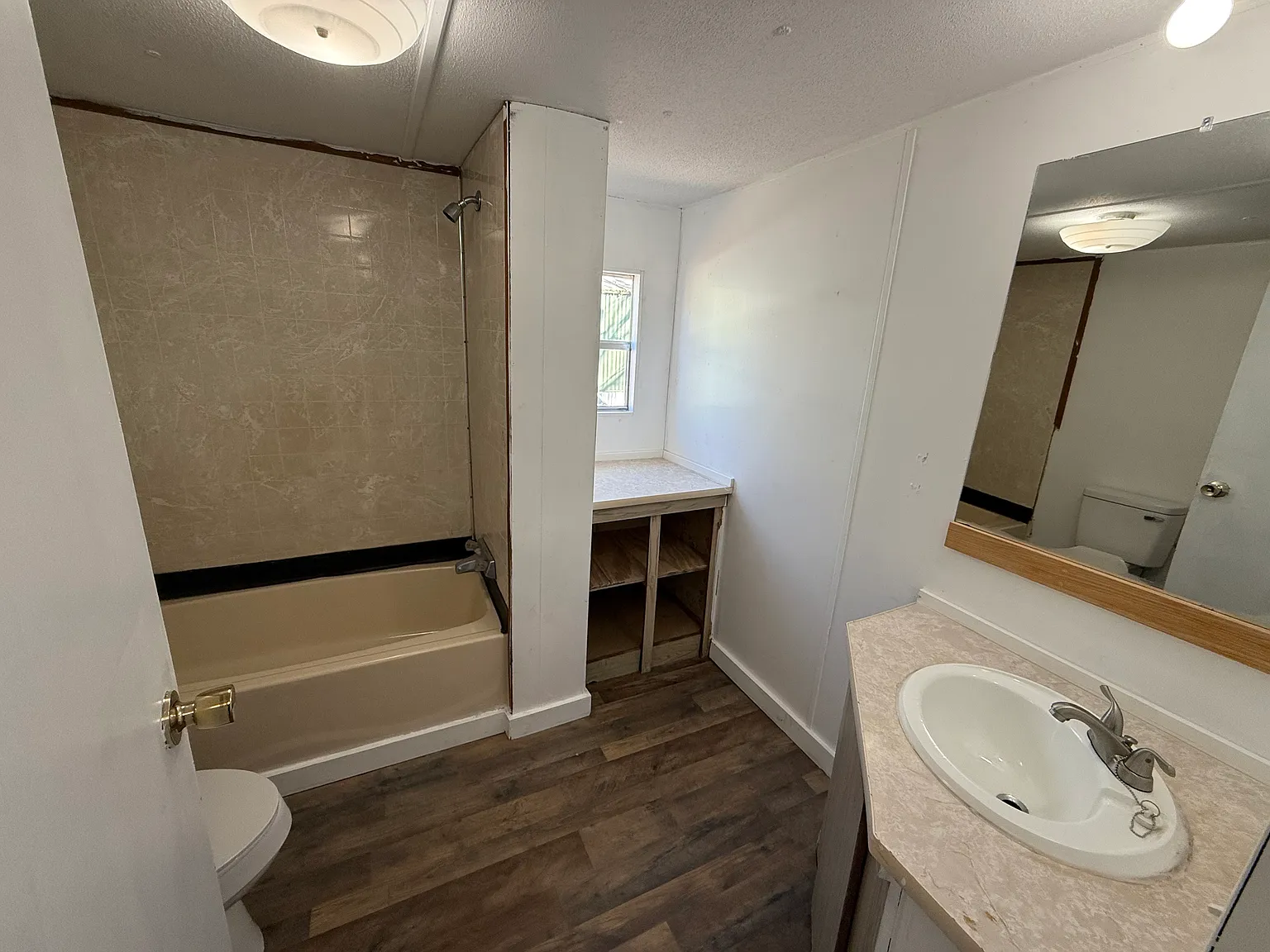 2 bed, $975 — Photo 3