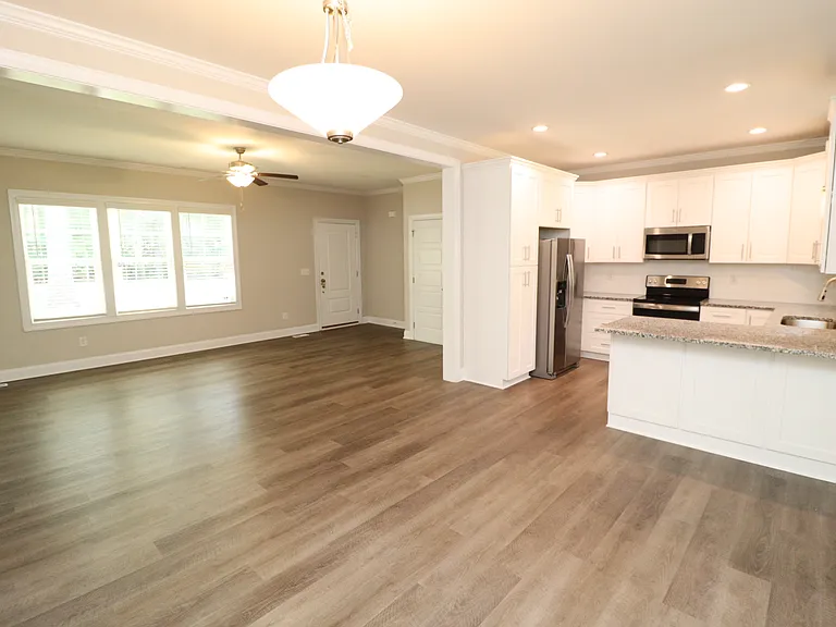 8424 Rhodes Rd — Photo 7