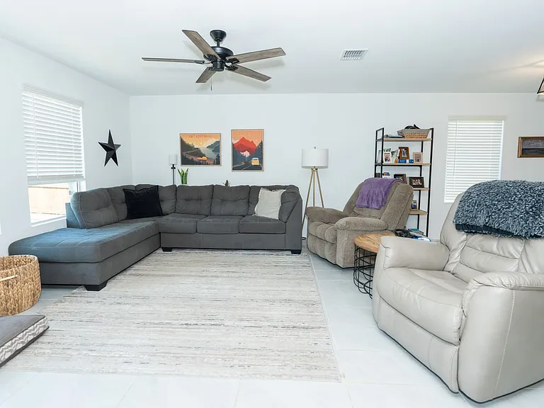 2809 Watchpoint Rd — Photo 4