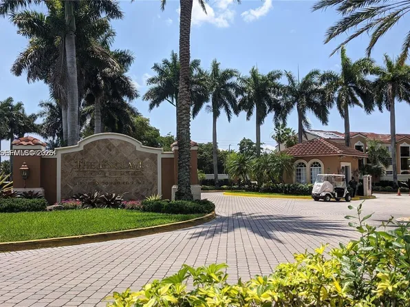 2021 Renaissance Blvd APT 204, Hollywood, FL 33025