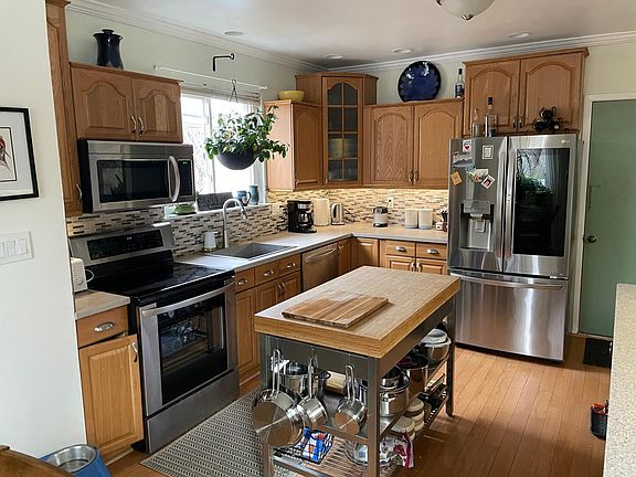 2nd image of 41727 Greenwood Dr