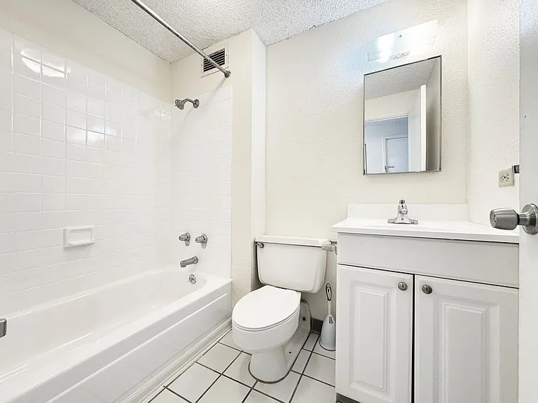 2211 Ala Wai Blvd #1514 — Photo 7